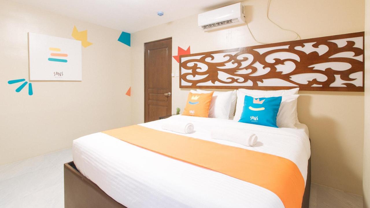 Sans Hotel At Algers Suites Marikina By Reddoorz Экстерьер фото